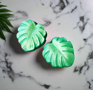 Monstera Leaf